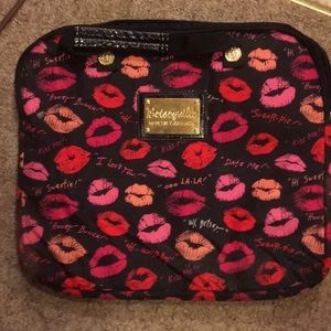 Betsey Johnson laptop case